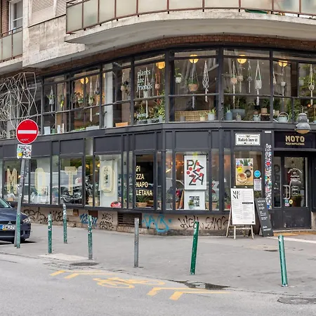 Absolute - Super Comfy Budapeszt